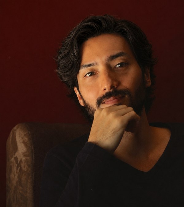 Foto de Lucas Murata, pesquisador de filosofia japonesa e professor de japonês